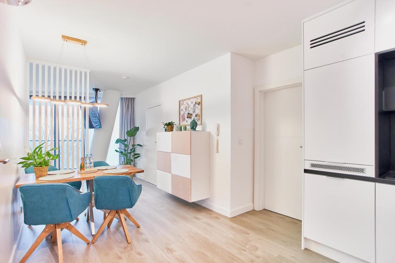 Wave Family Apartment - Sea View Мендзиздрое Екстериор снимка